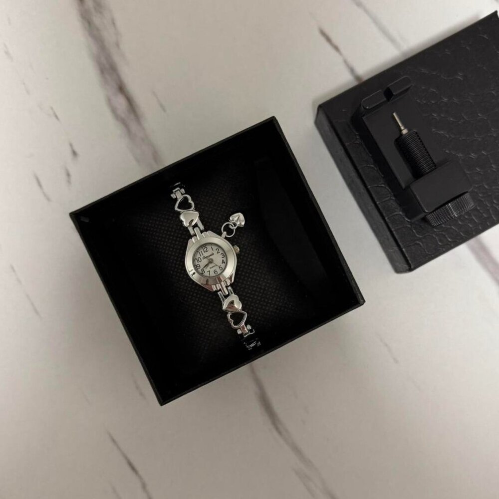 SKU:0073 cute silver white mini watch bracelet with heart + in a gift box - Picture 3 of 6